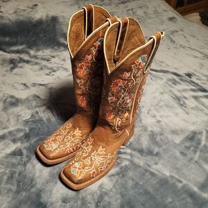 Ariat tall brown embroidered cowgirl boots